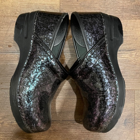 Dansko Clogs size 40 - Picture 3 of 7